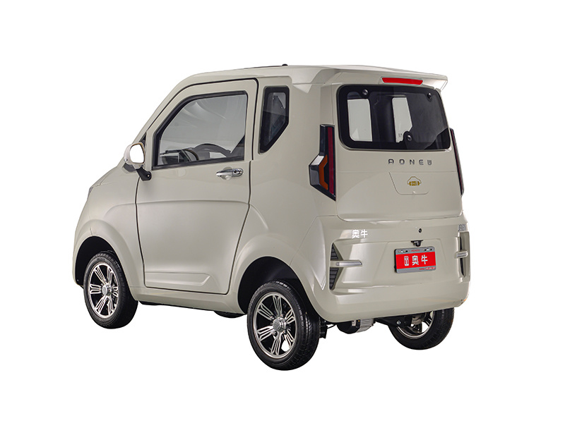 XH-Q 电动四轮车